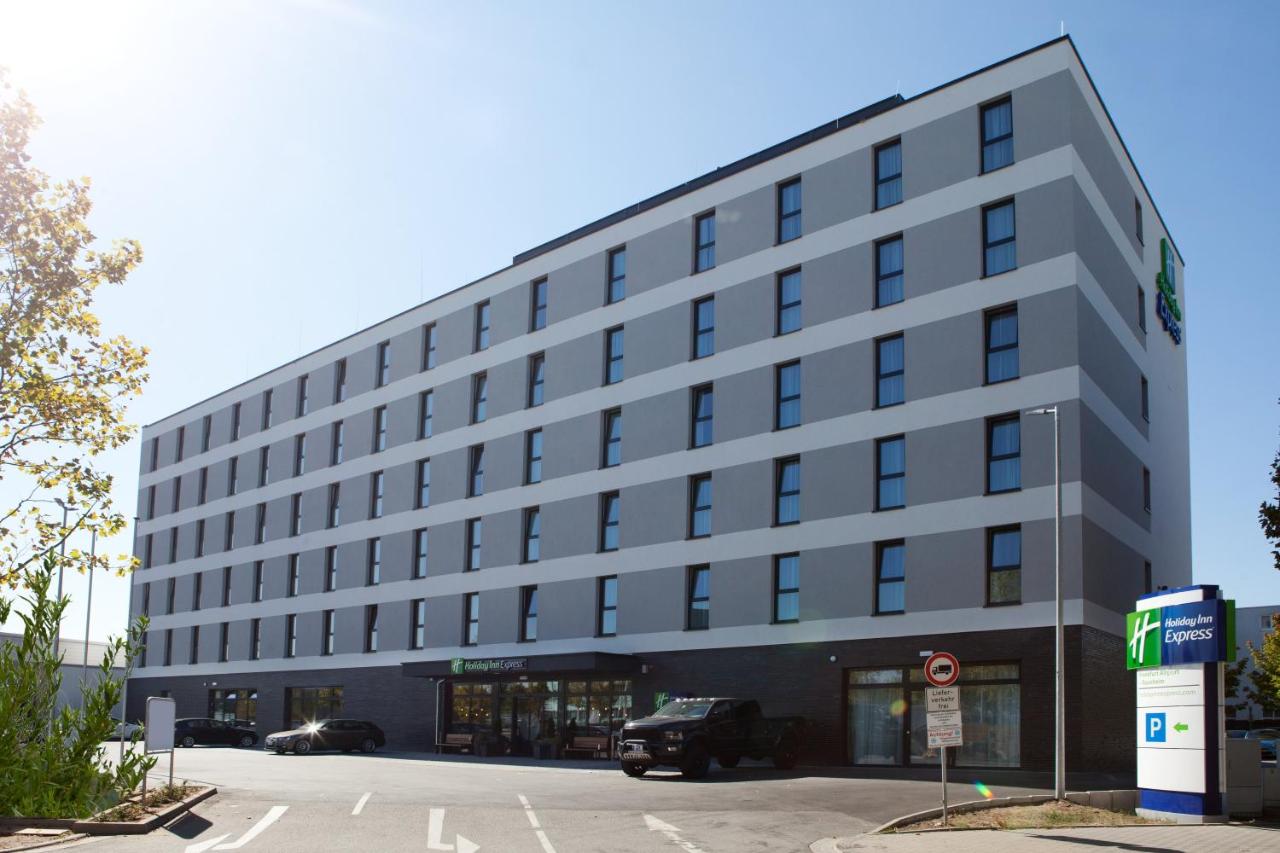 Building hotel Holiday Inn Express Frankfurt Airport - Raunheim