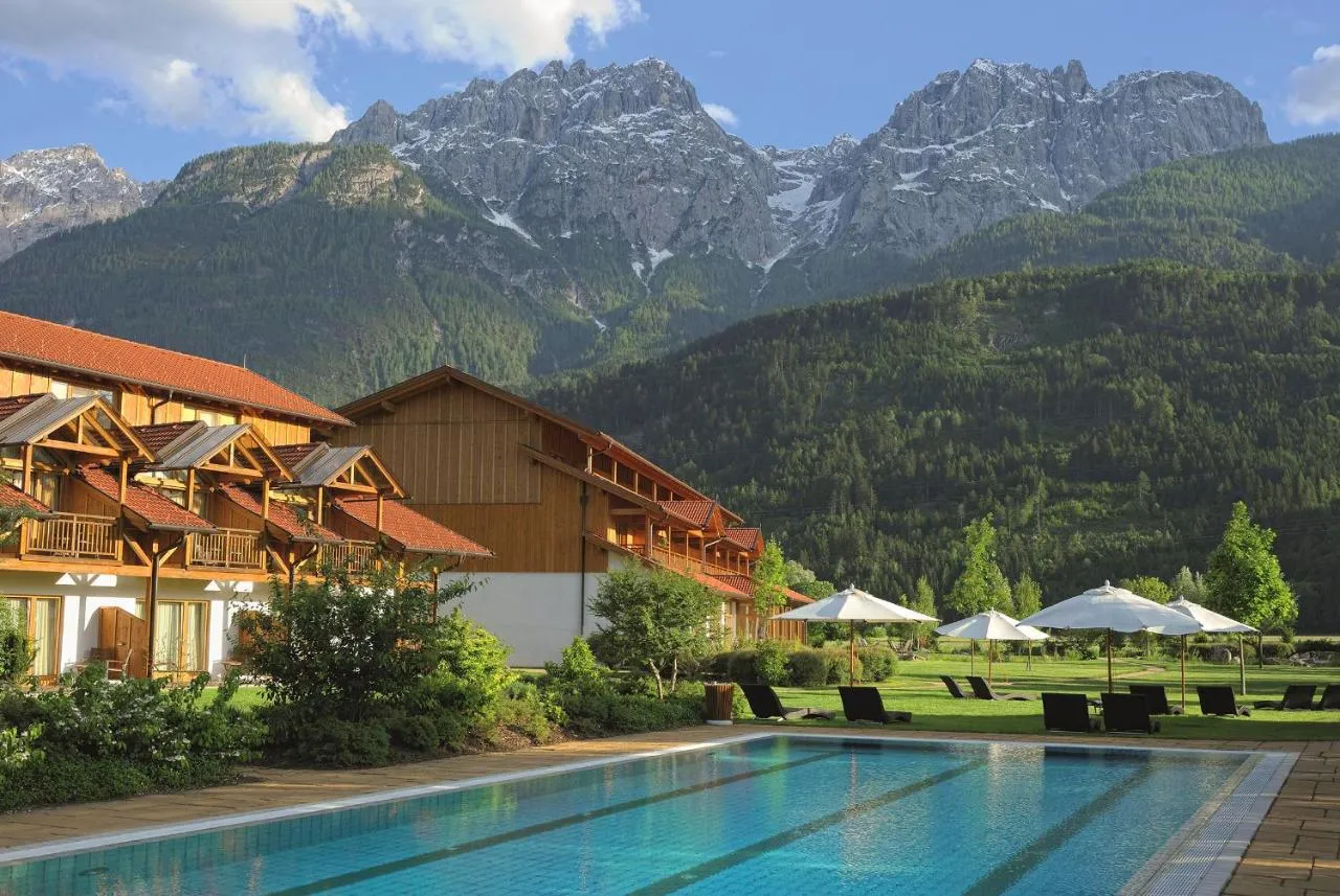 Building hotel Dolomitengolf Hotel & Spa