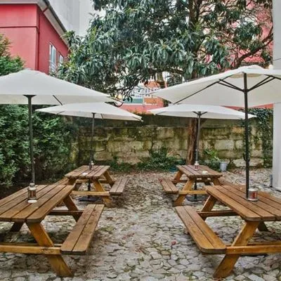Building hotel Porto Spot Hostel