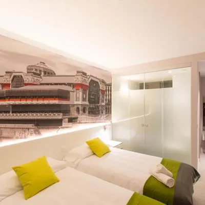 Building hotel Bilbao City Rooms