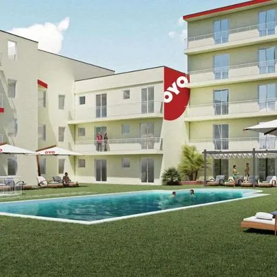 Building hotel OYO Hotel Goya