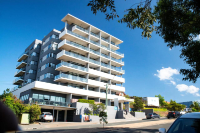 Building hotel Mantra Wollongong