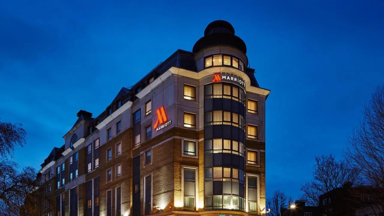 Building hotel London Marriott Hotel Maida Vale