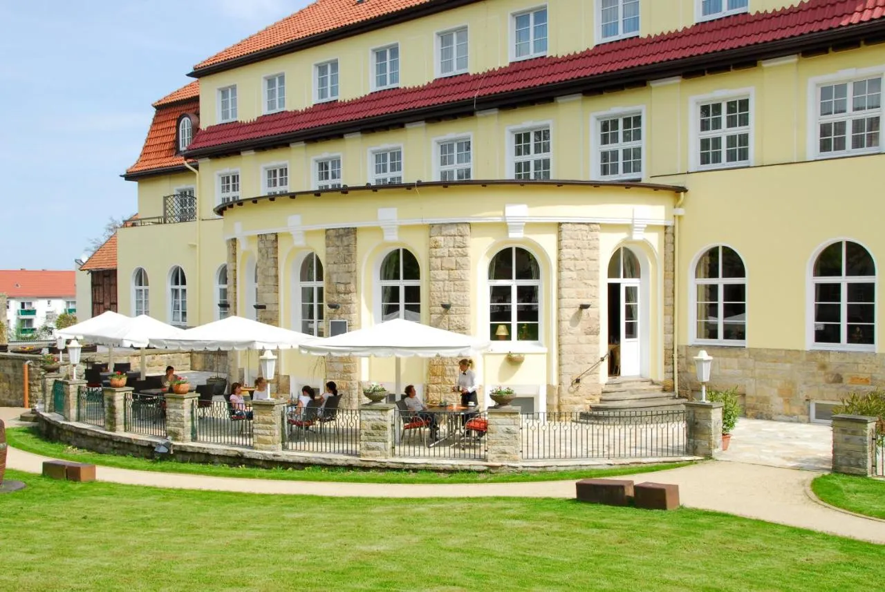 Building hotel Kurhotel Fürstenhof