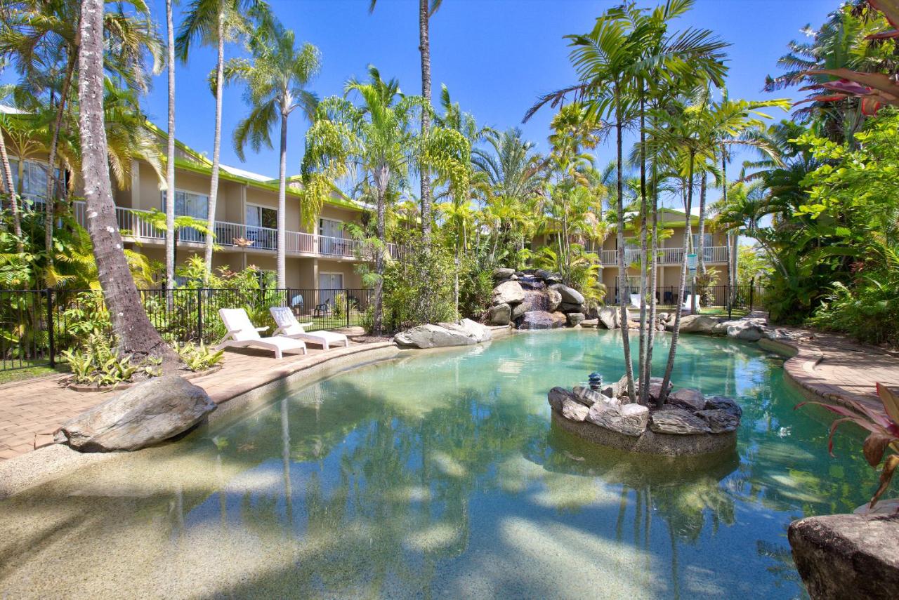 Building hotel Cairns Rainbow Resort