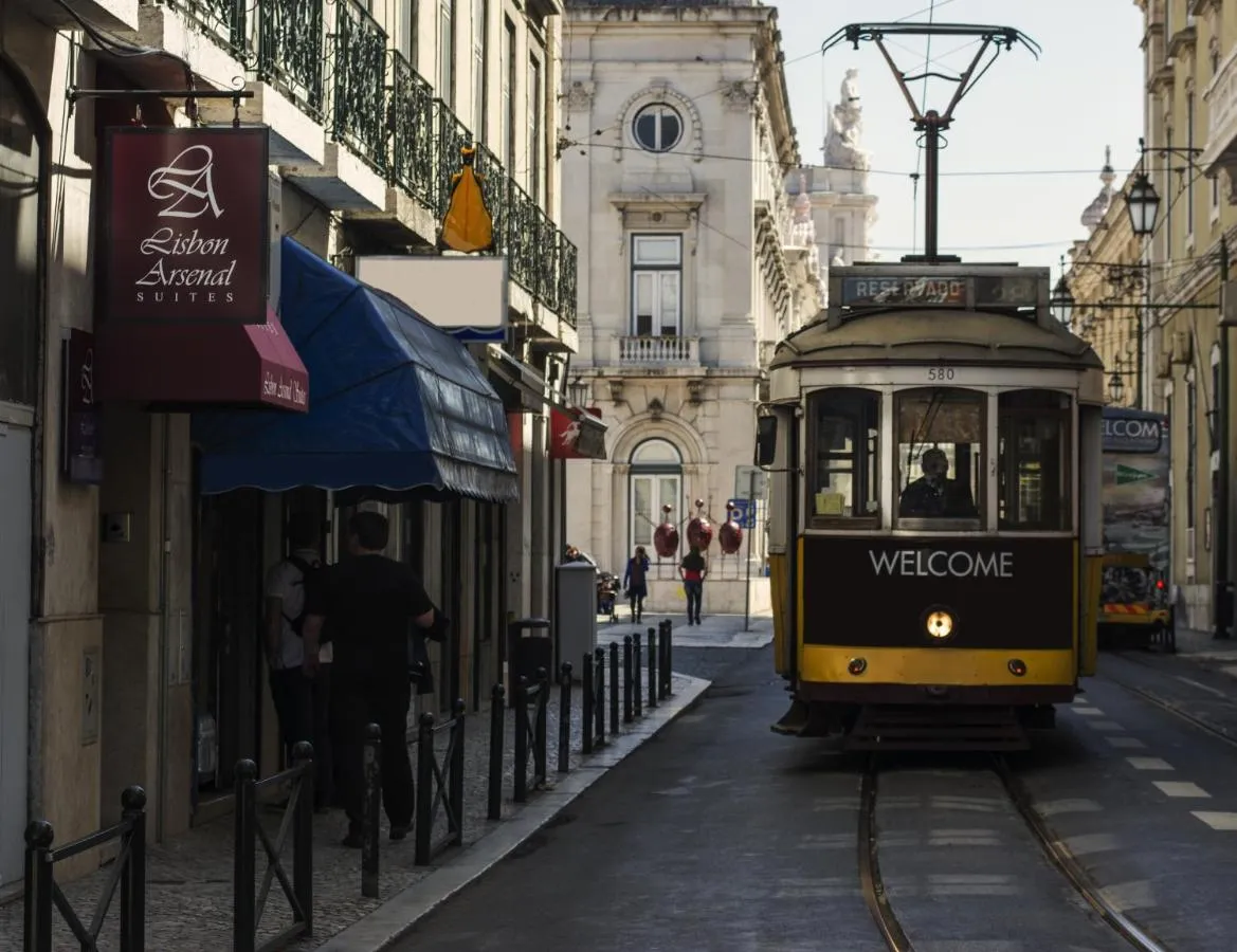 Building hotel Lisbon Arsenal Suites