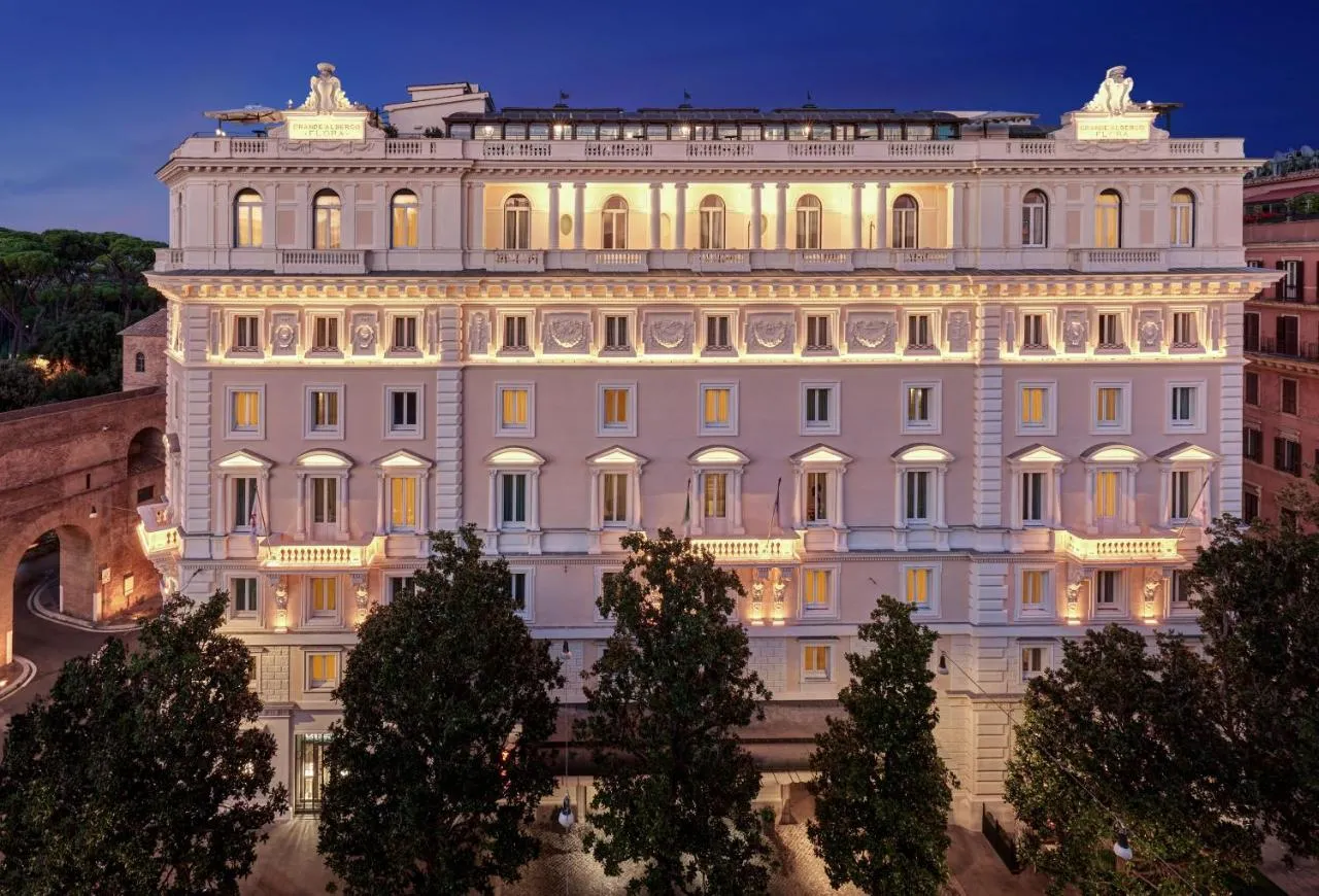Building hotel The Rome Marriott Grand Hotel Flora