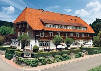 Building hotel Der Hirschen