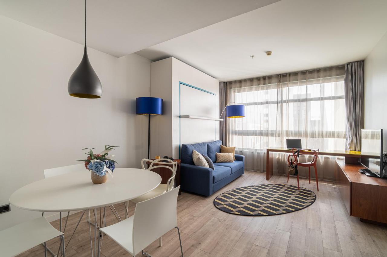Building hotel Naitly Barcelona Poblenou