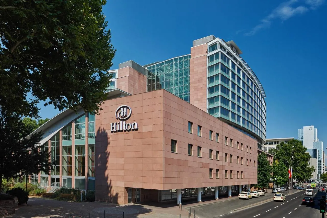 Building hotel Hilton Frankfurt City Centre