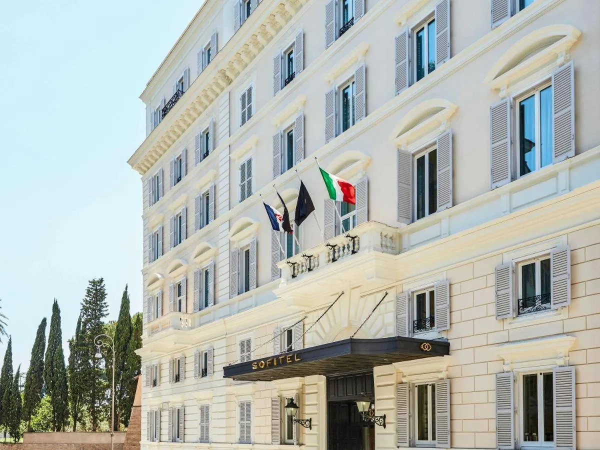 Building hotel Sofitel Roma Villa Borghese