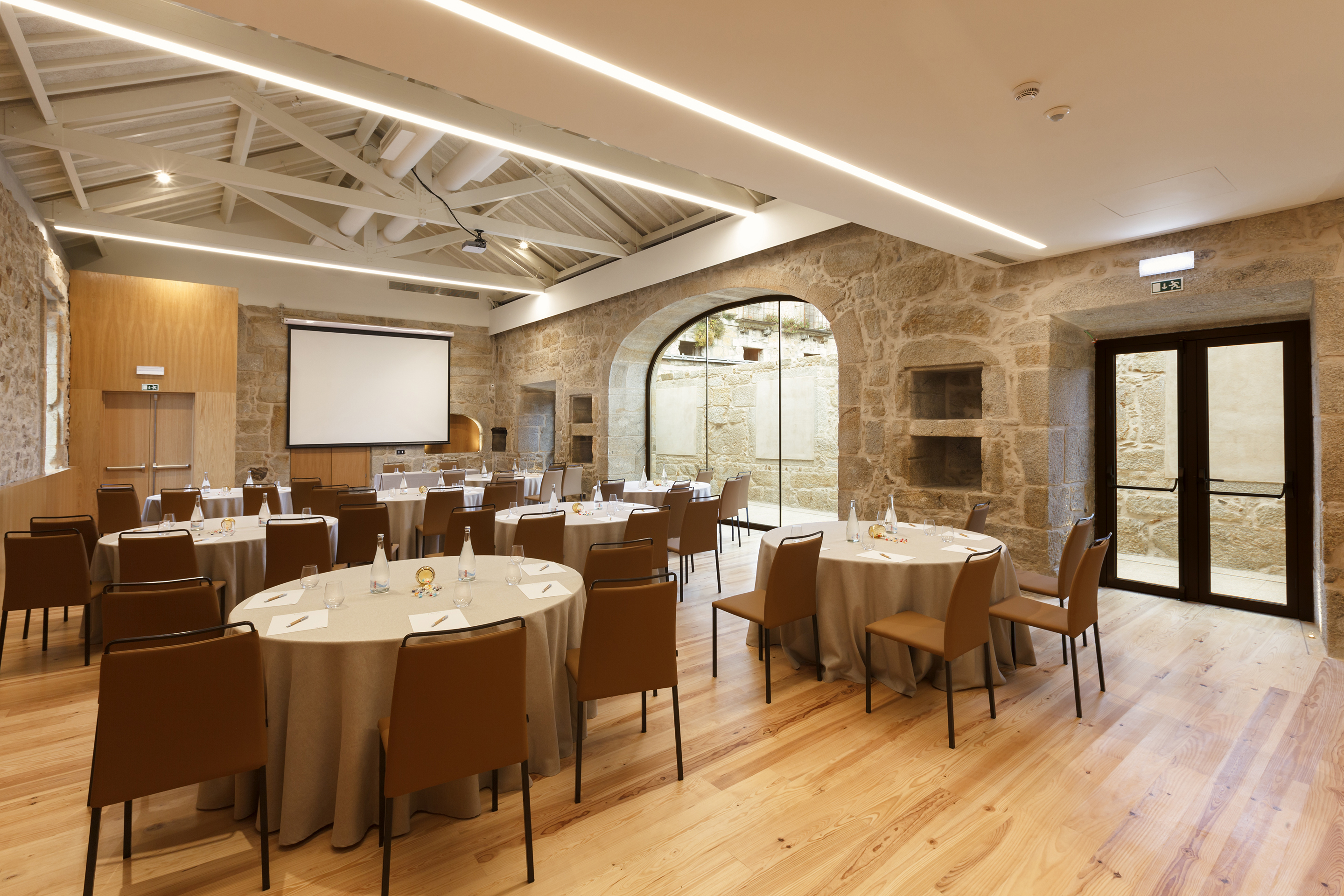 Neya Porto Hotel 4*