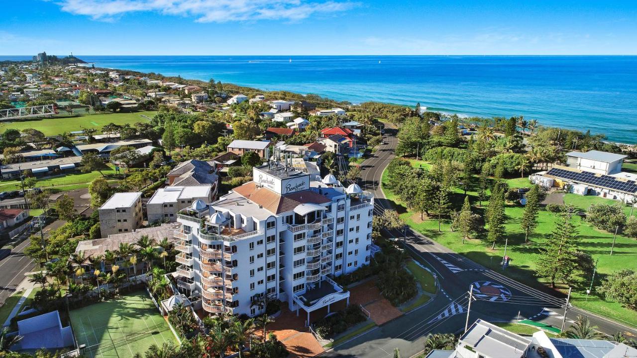 Building hotel Beachside Resort Kawana Waters