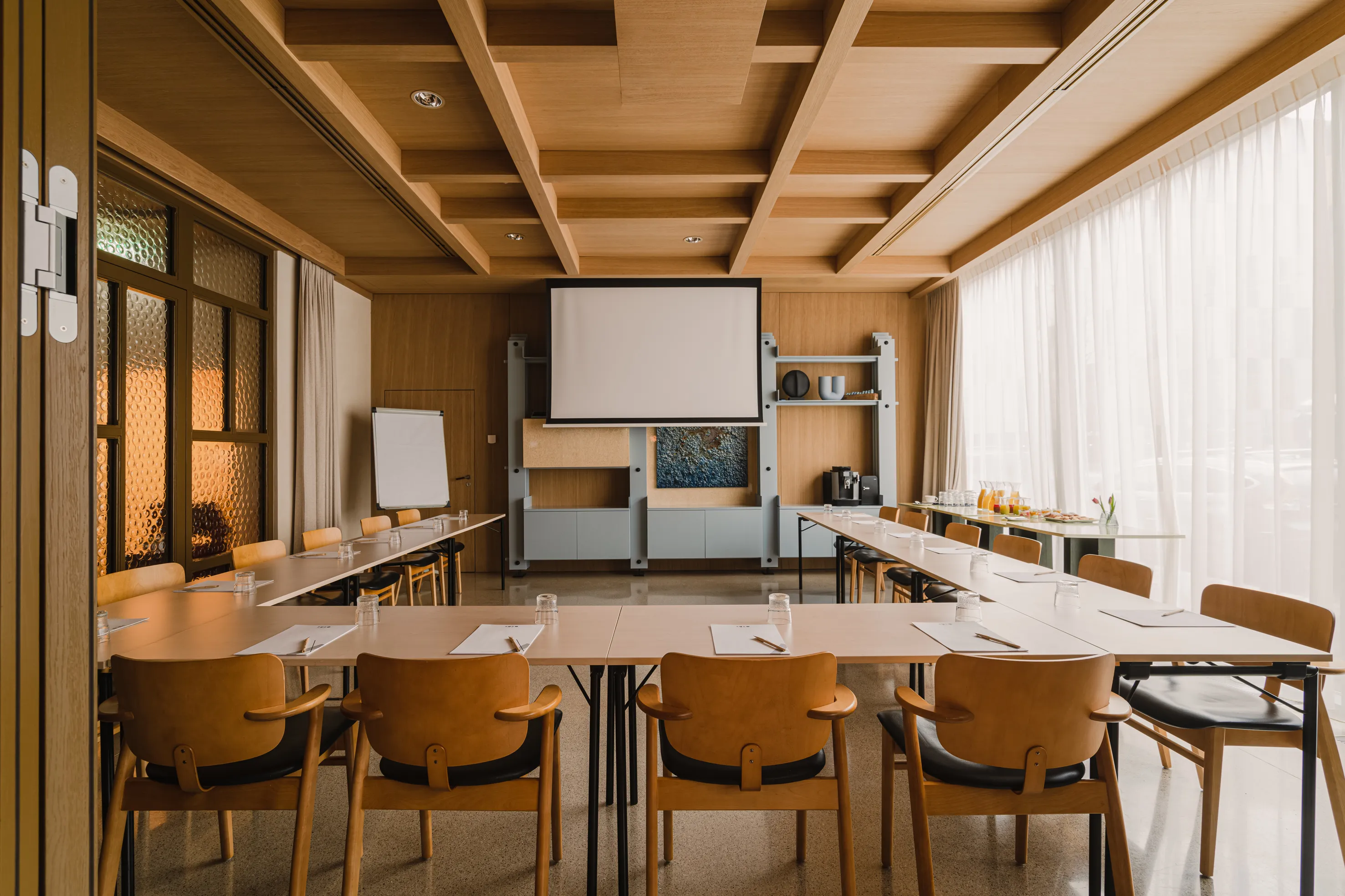 meeting_room