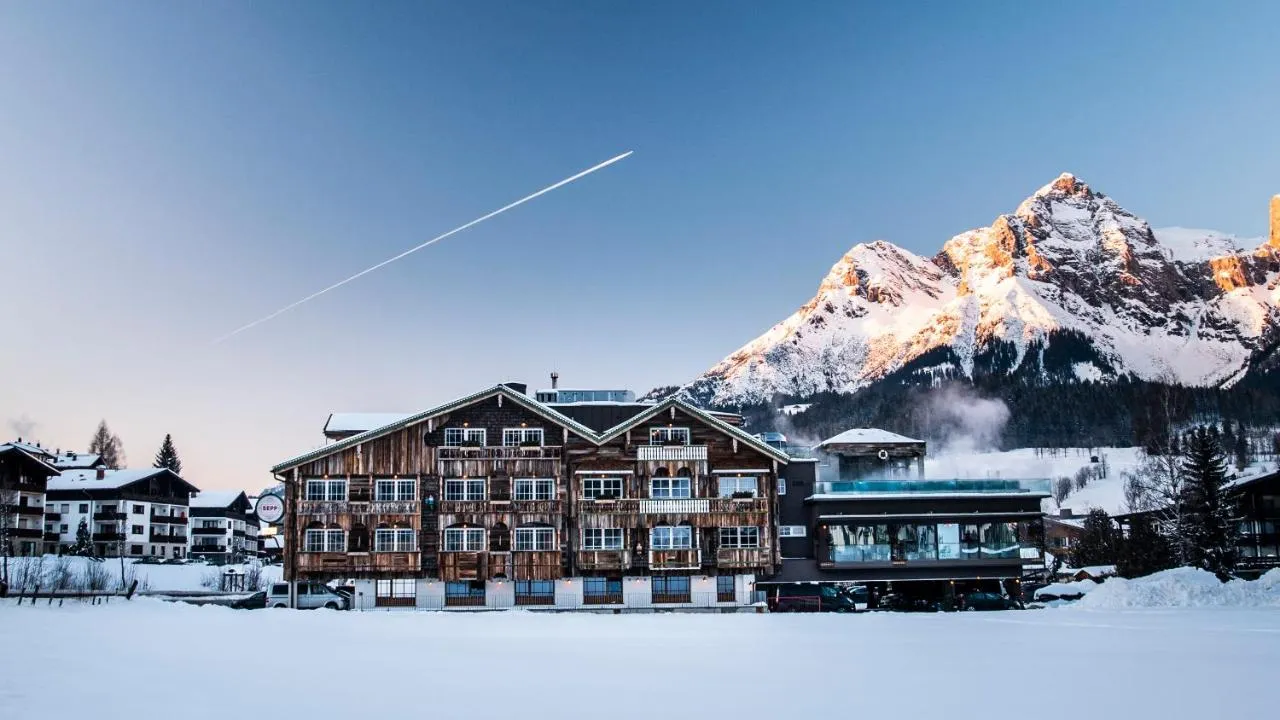 Building hotel SEPP - Alpine Boutique Hotel - Adults Only