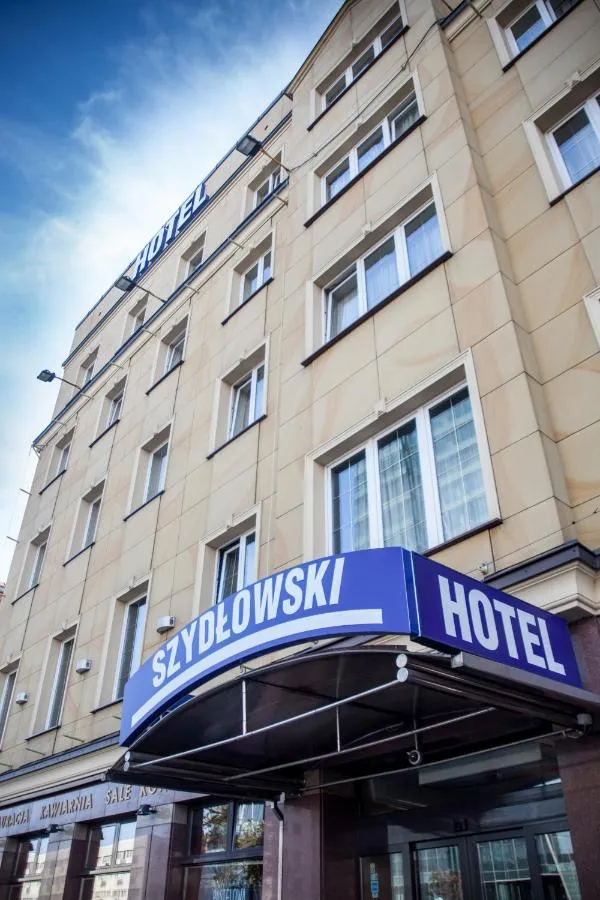 Building hotel Hotel Szydłowski
