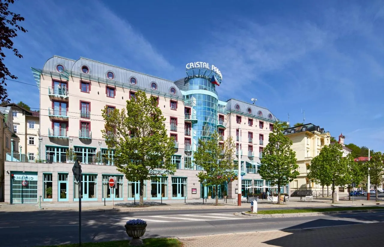 Building hotel Orea Spa Cristal Palace