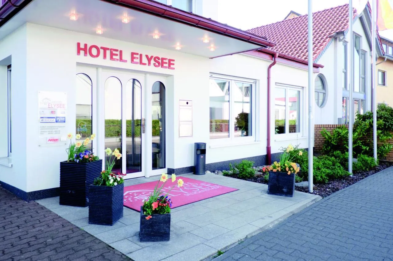 Building hotel Hotel Elysee