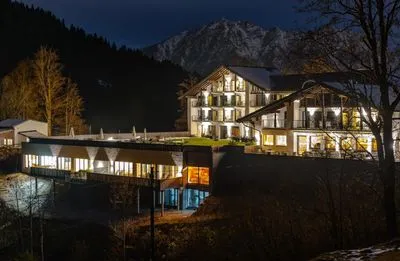 Building hotel Das Graseck - my mountain hideaway