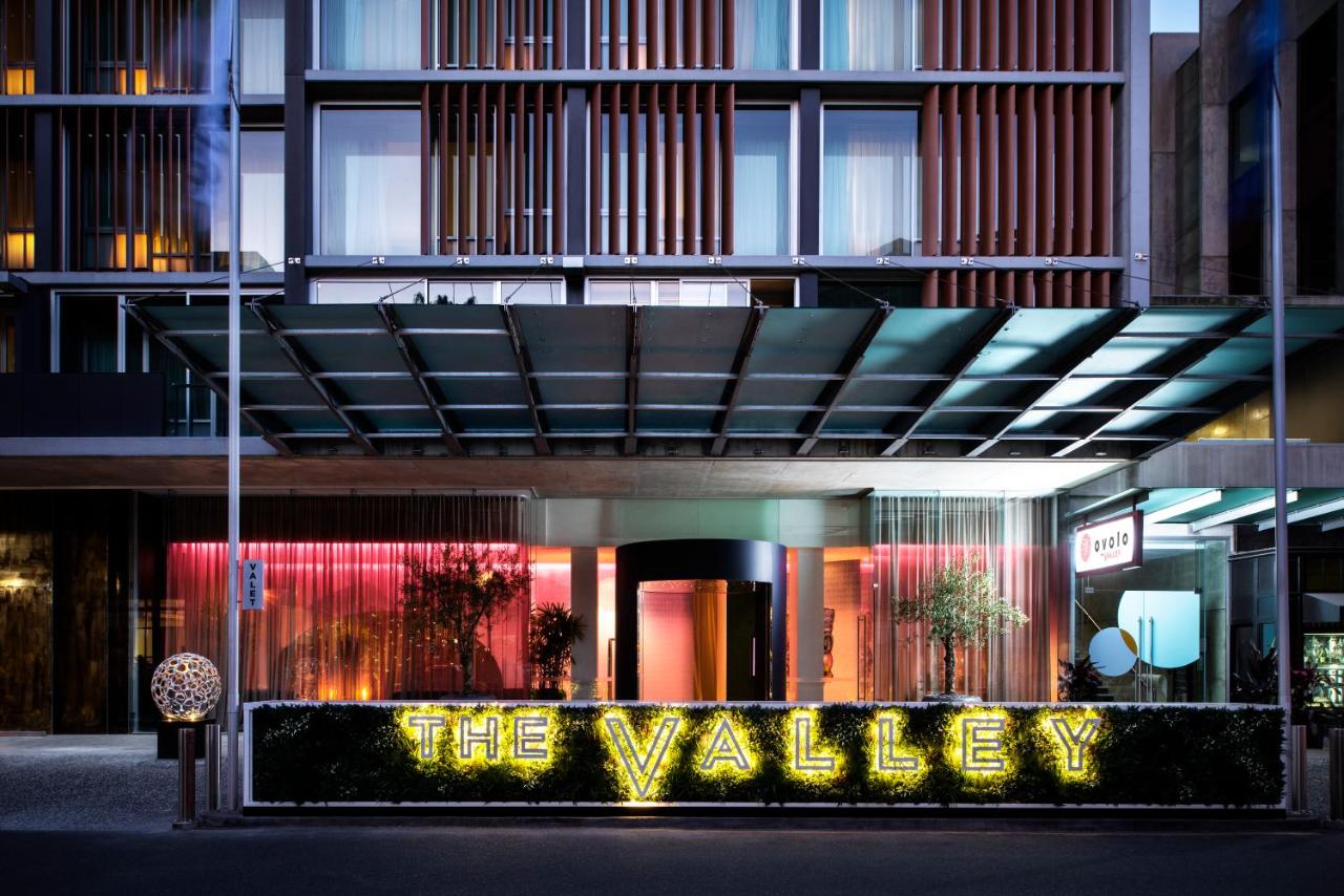 Building hotel Ovolo Brisbane