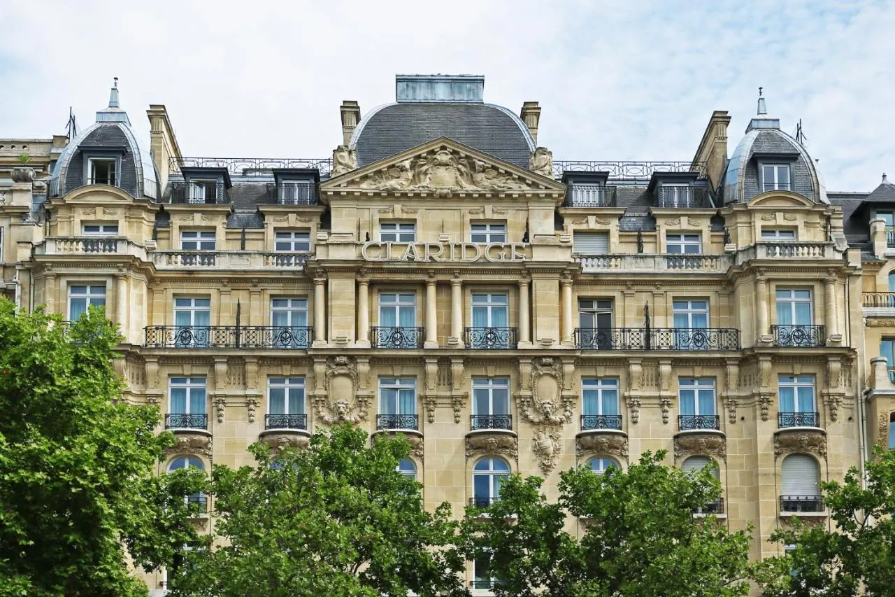 Building hotel Fraser Suites Le Claridge Champs-Elysees