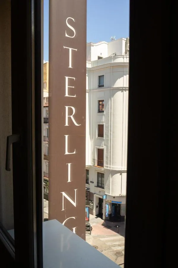 Building hotel Hotel Sterling