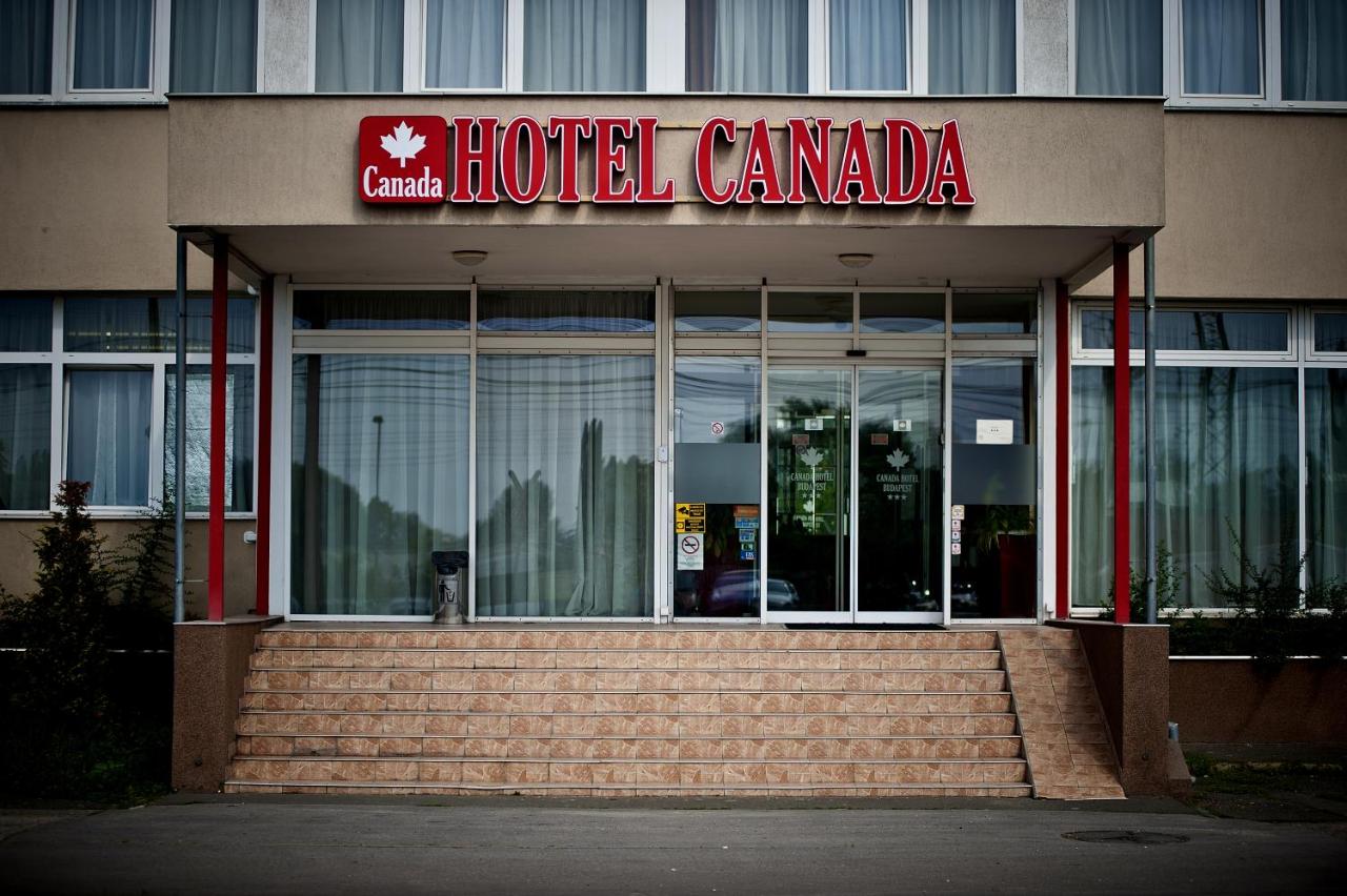 Building hotel Canada Hotel