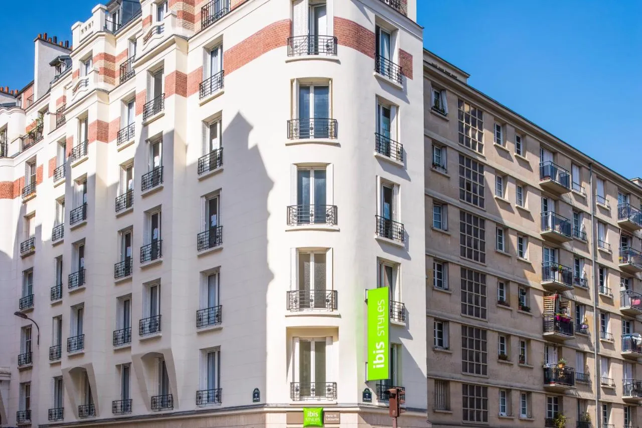 Building hotel Hotel ibis Styles Paris 15 Lecourbe