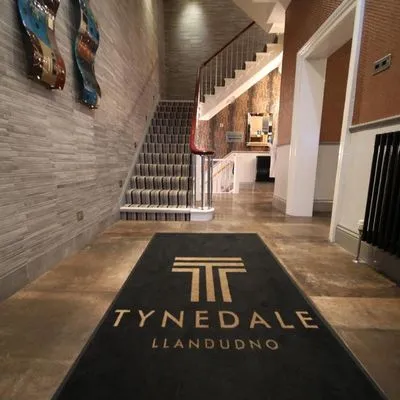 Building hotel Tynedale Hotel
