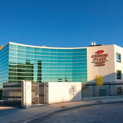 Building hotel Crowne Plaza Madrid City Centre