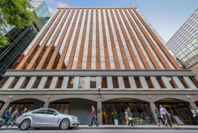 Building hotel Mantra on Little Bourke