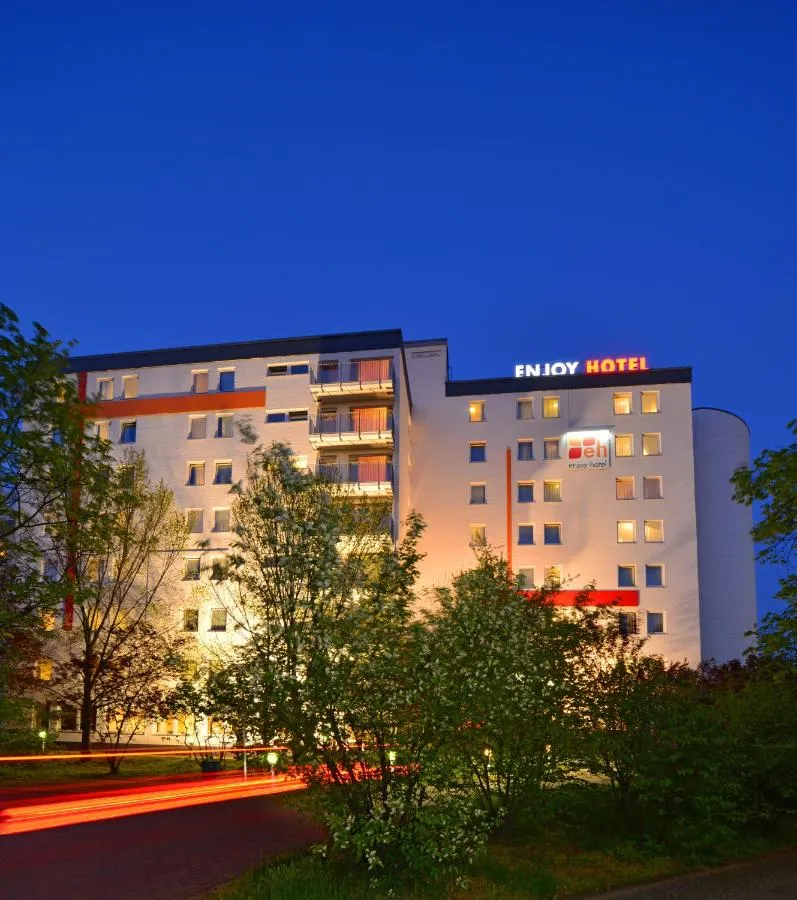 Building hotel enjoy Hotel & Hostel Berlin City Messe