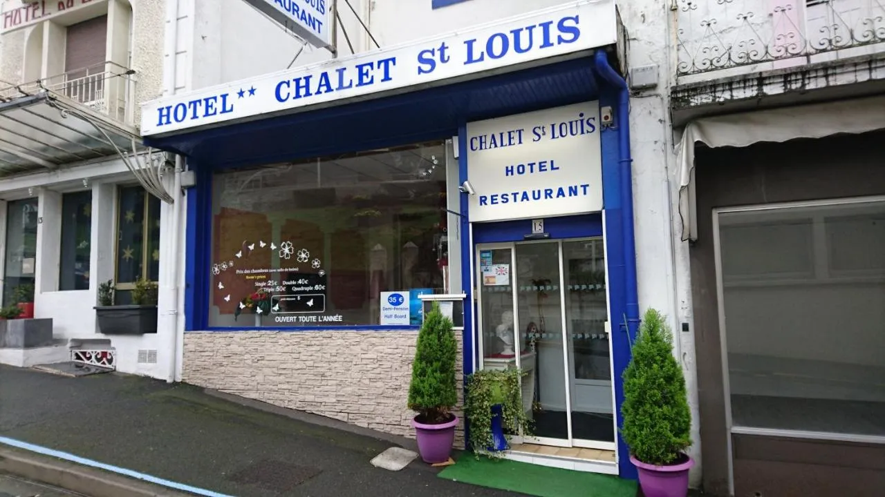 Building hotel Chalet Saint-Louis