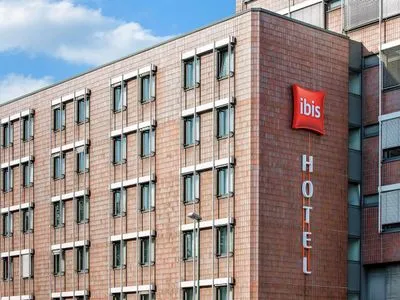 Building hotel ibis Ulm City