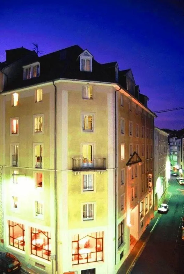 Building hotel Hôtel Angelic-Myriam