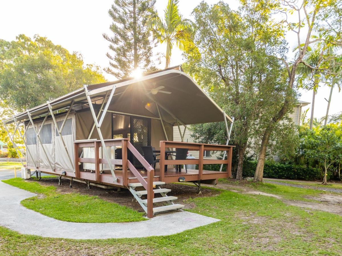 Building hotel NRMA Treasure Island Holiday Resort