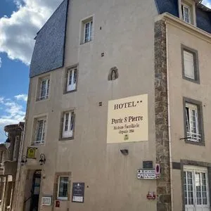 Logis Hôtel de la Porte Saint Pierre Galleriebild 4