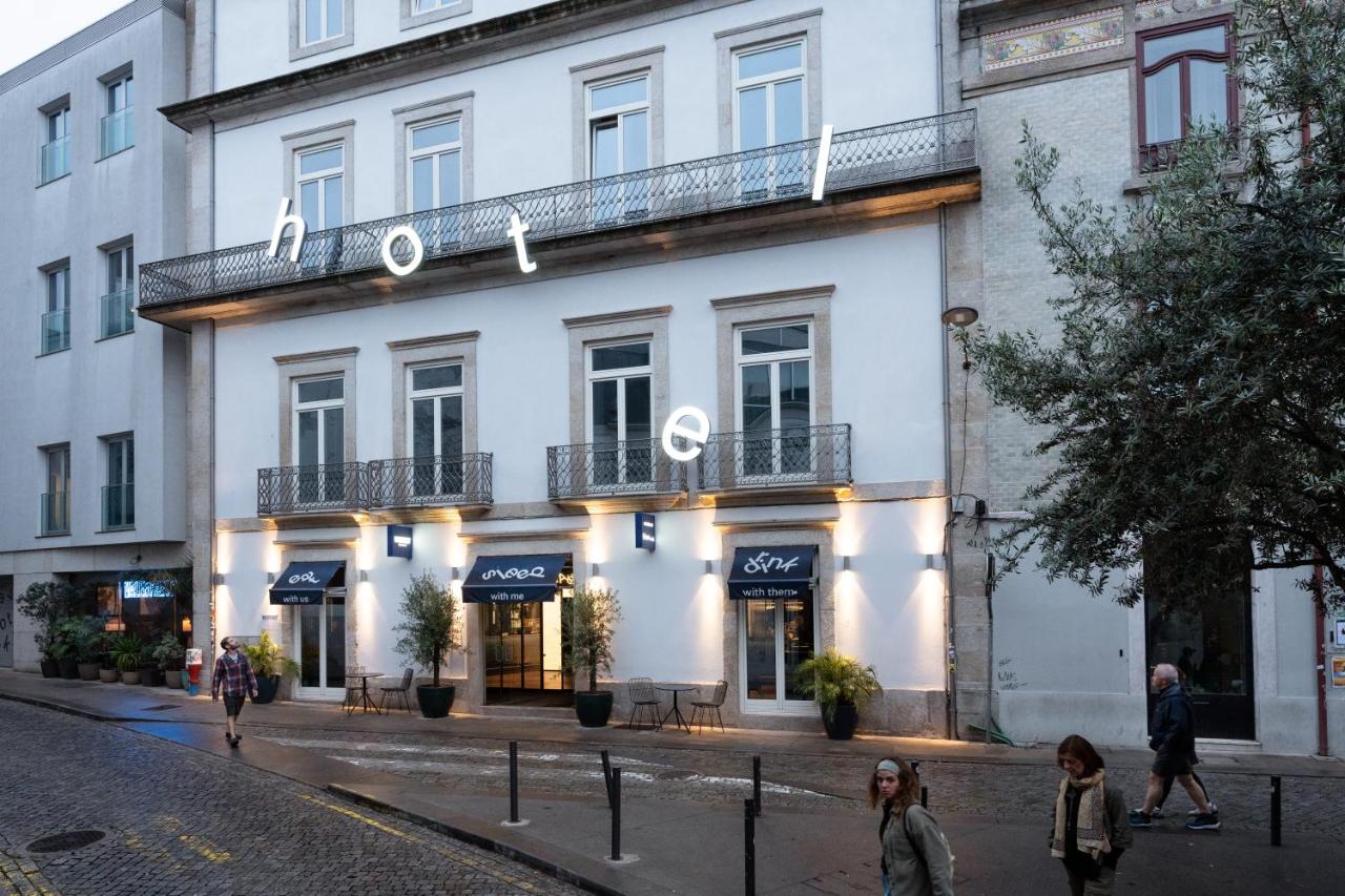 Building hotel Chic & Basic Gravity