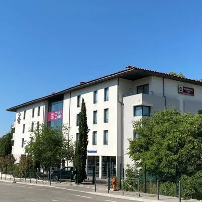 Building hotel Hôtel de l'Arbois