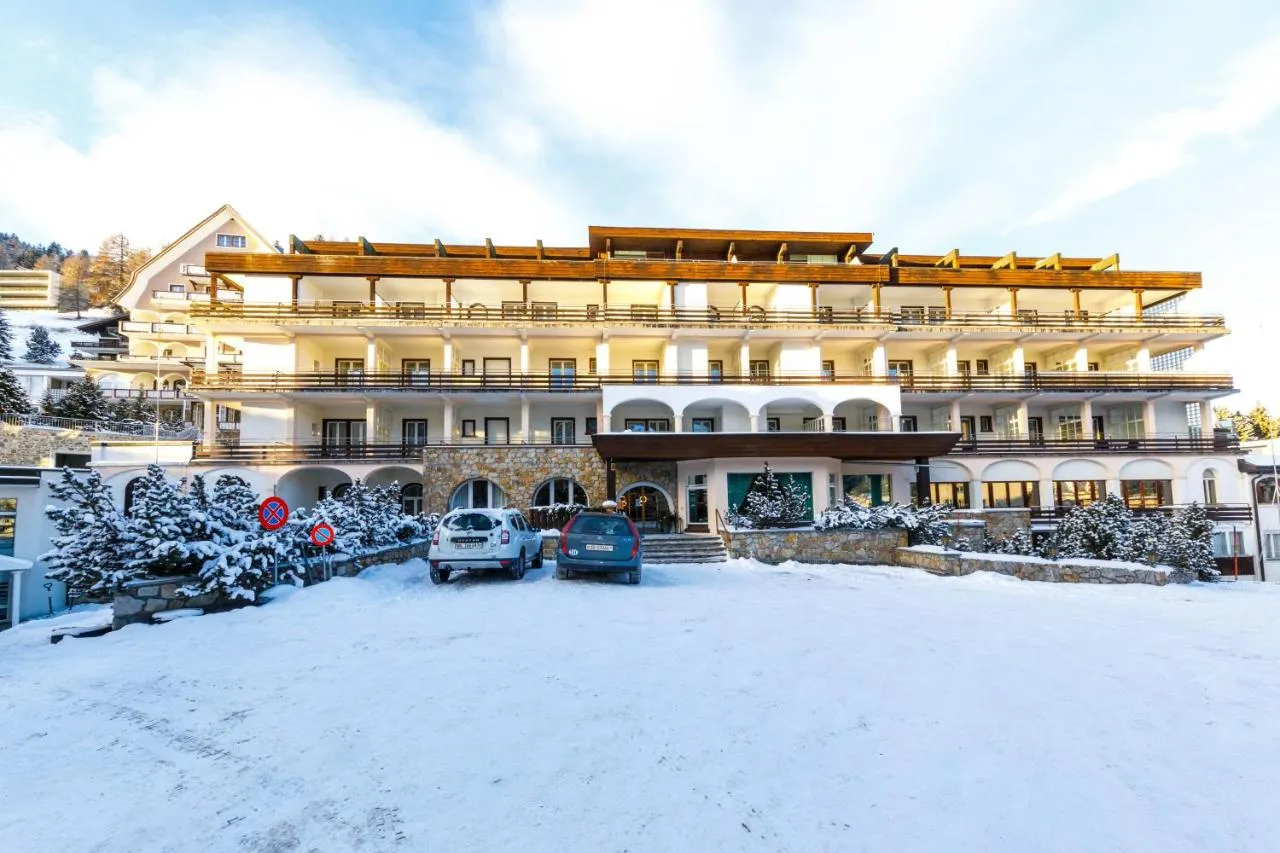 Building hotel Hotel Derby Davos