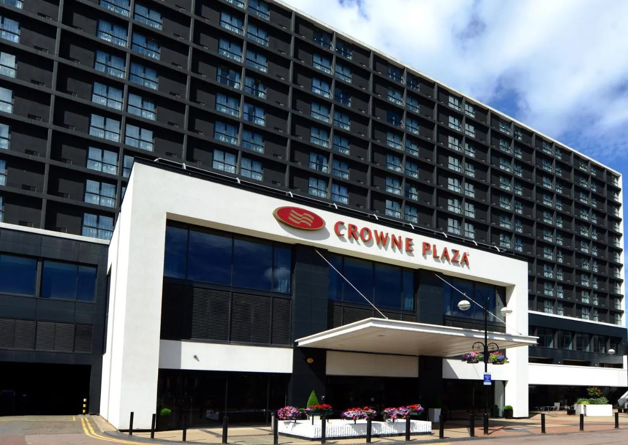 Building hotel Crowne Plaza Birmingham City Centre