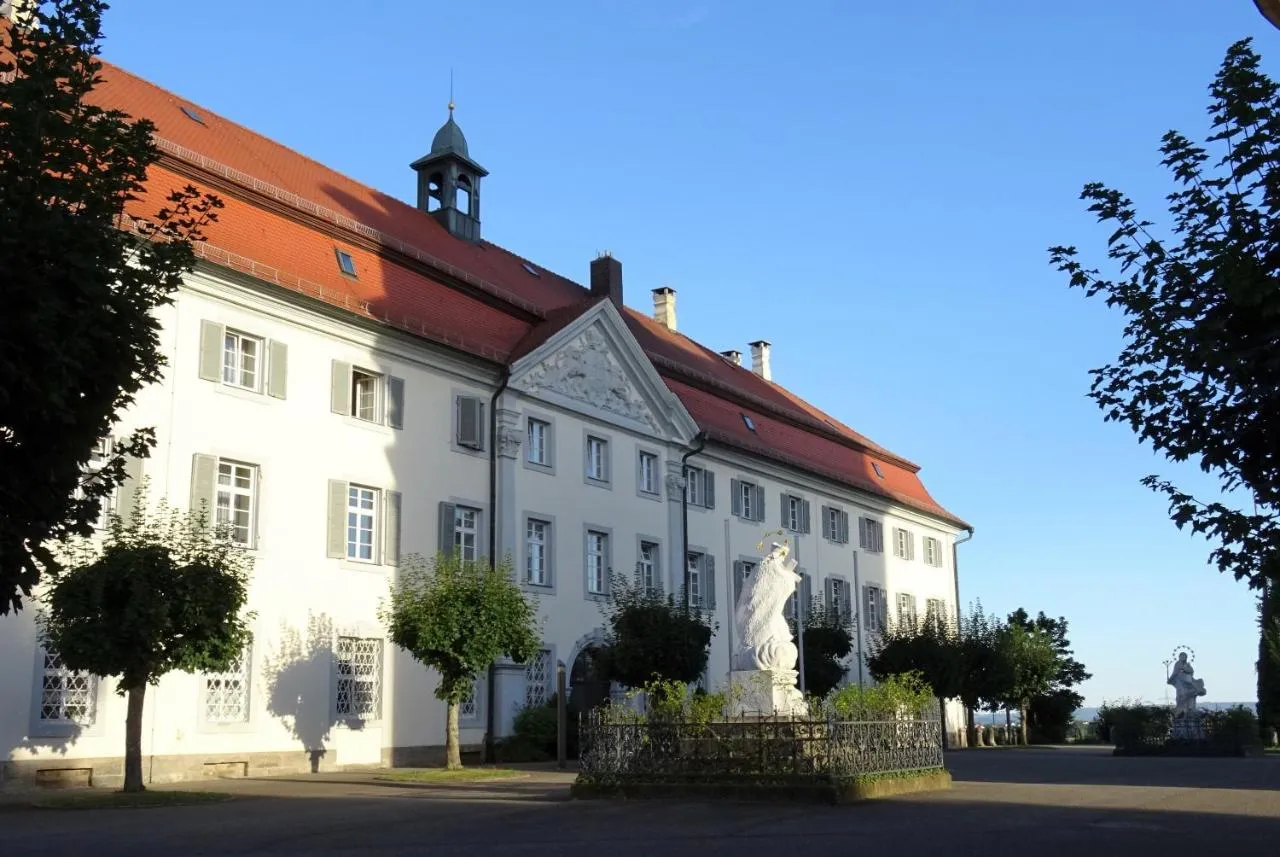 Building hotel Hotel Haus Schönenberg