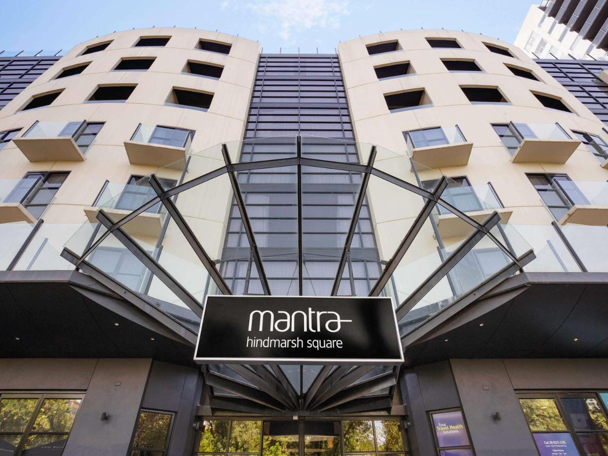 Building hotel Mantra Hindmarsh Square