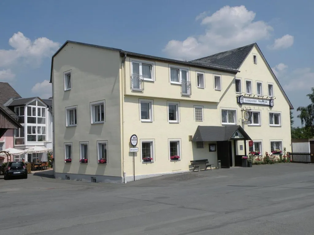 Building hotel Grüne Linde Landgasthof