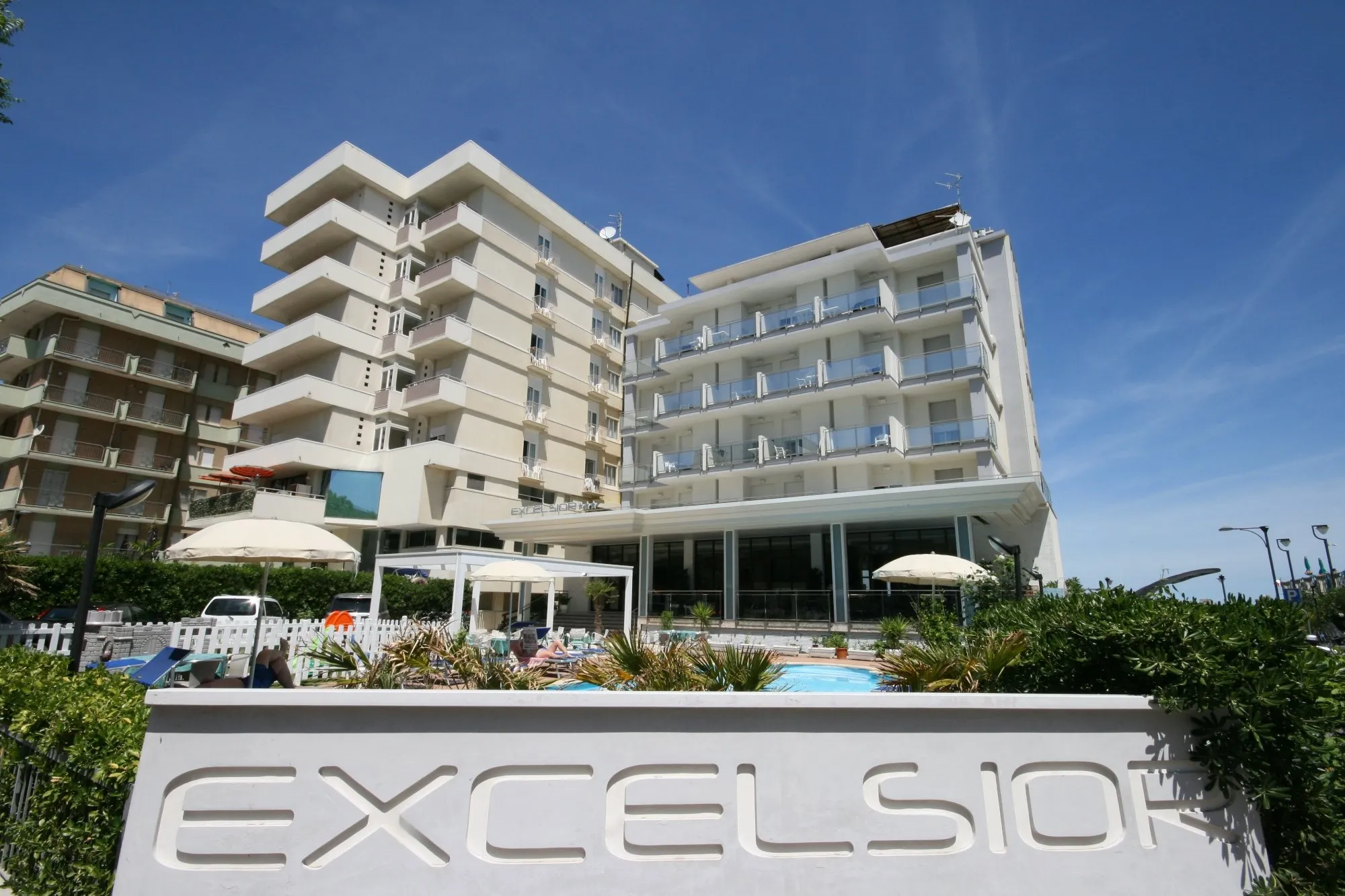 Building hotel Hotel Excelsior Cattolica