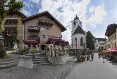 Building hotel Weisser Bär GmbH