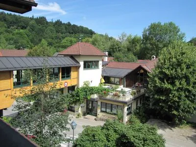 Gebäude von Wildkräuterhotel Steinschalerhof