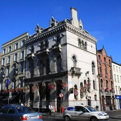 Building hotel Dublin Citi Hotel