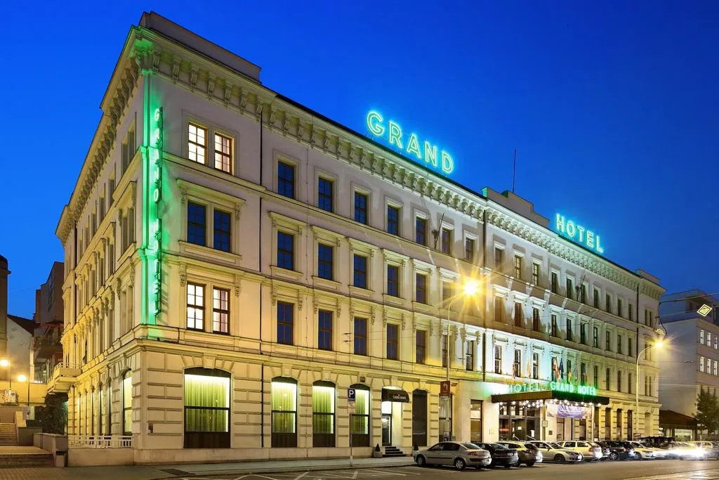 Building hotel Grandhotel Brno