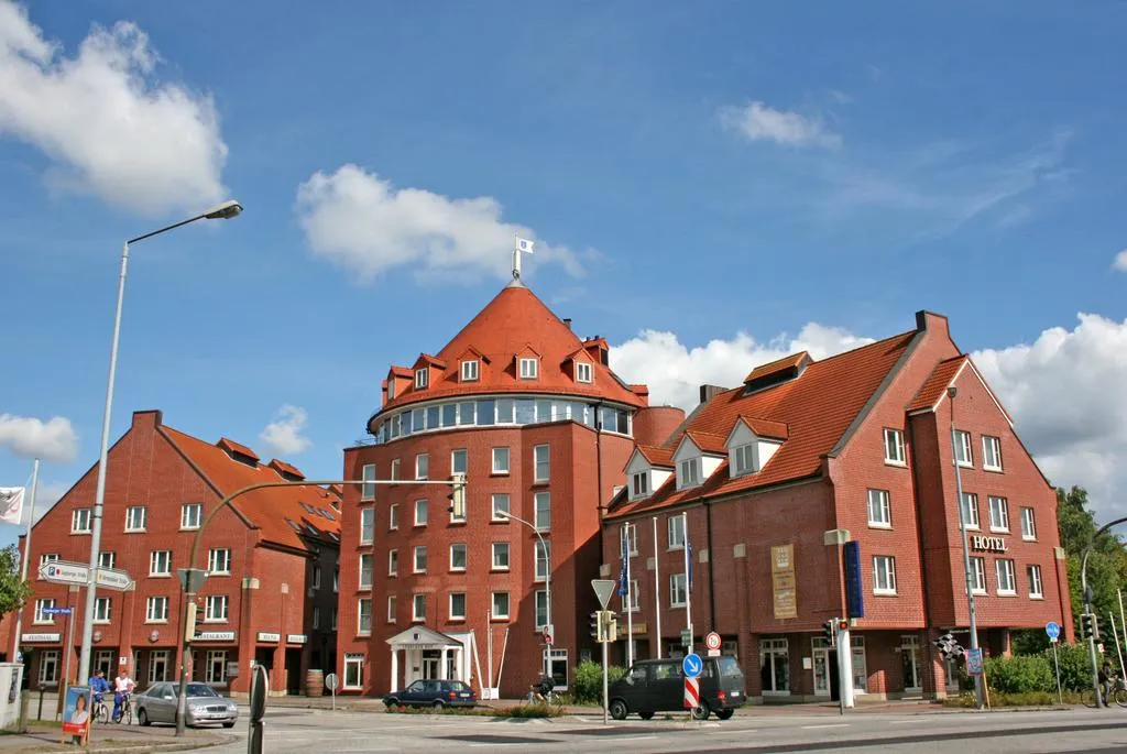 Building hotel Golden Tulip Lübecker Hof